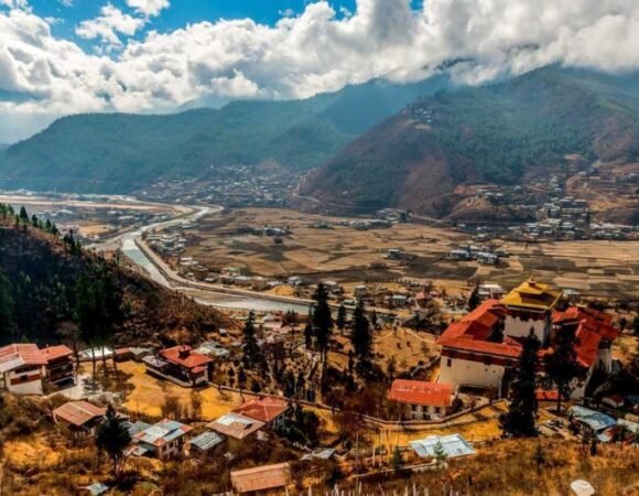 Bhutan Family Tours 7-Days 6-Nights